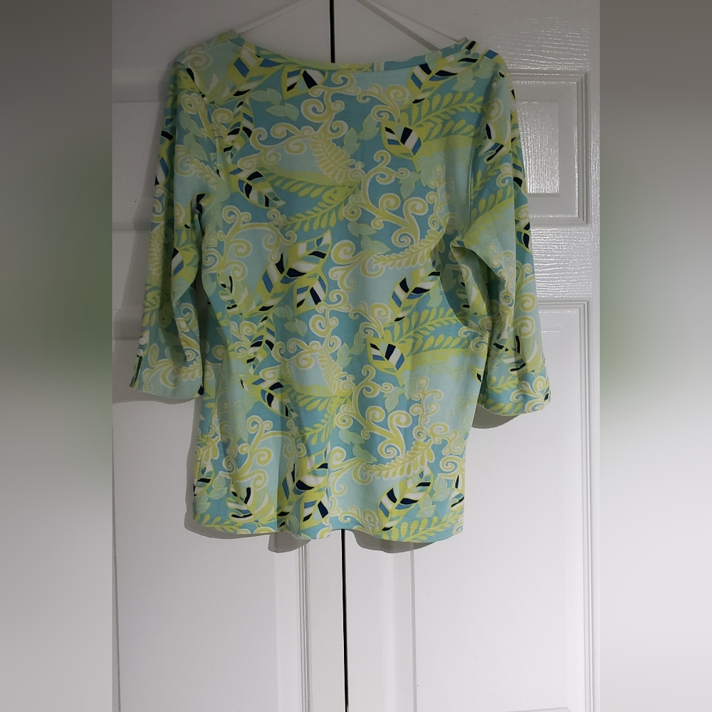 Coral Bay Size Medium Elegant Women's Top with Floral Design - Picture 3 of 6